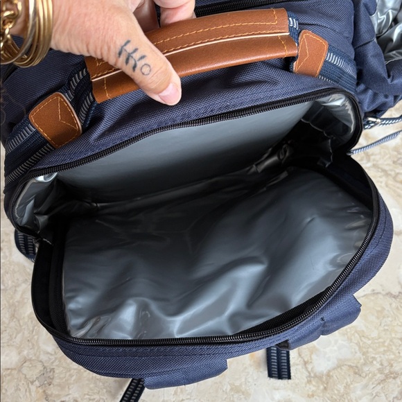 NWOT Picnic Backpack - Picture 7 of 12